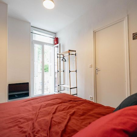 Le Sejour Cine-Proche Du Centre-Wifi-Parking Lägenhet Lourdes Exteriör bild