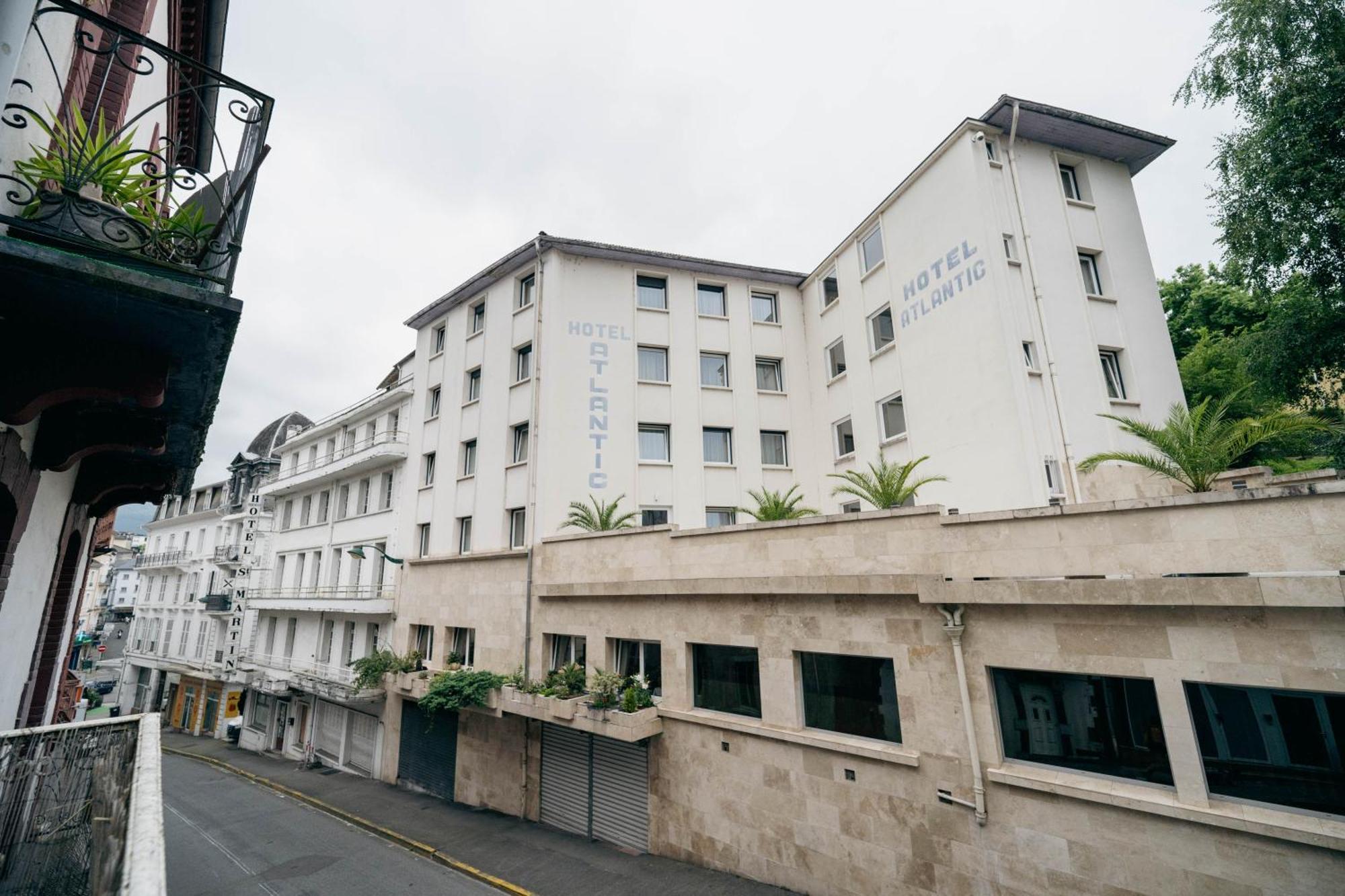 Le Sejour Cine-Proche Du Centre-Wifi-Parking Lägenhet Lourdes Exteriör bild